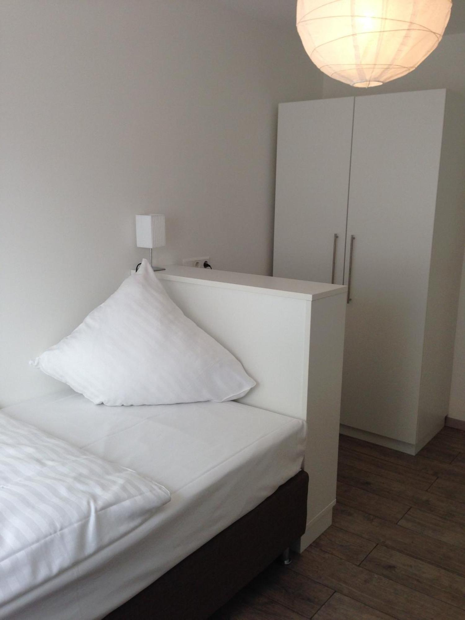 Neckarbett - Self Service Hotel Лауффен-ам-Неккар Номер фото